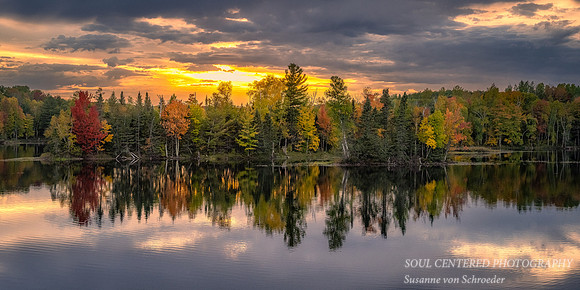 Fall colors, Audie Lake - sunset clouds, 10.2.'22 panorama