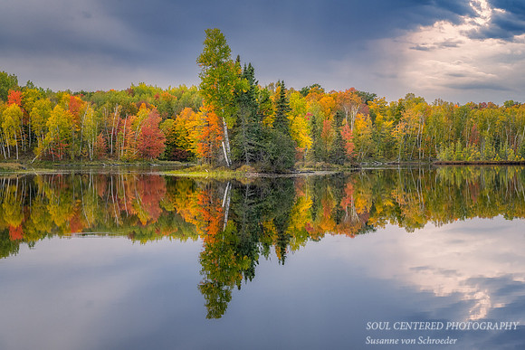 Fall colors, Audie Lake - perfect reflections 2, 10.2.'22