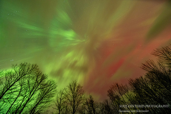 Red Green Aurora, 11.11.'25 1