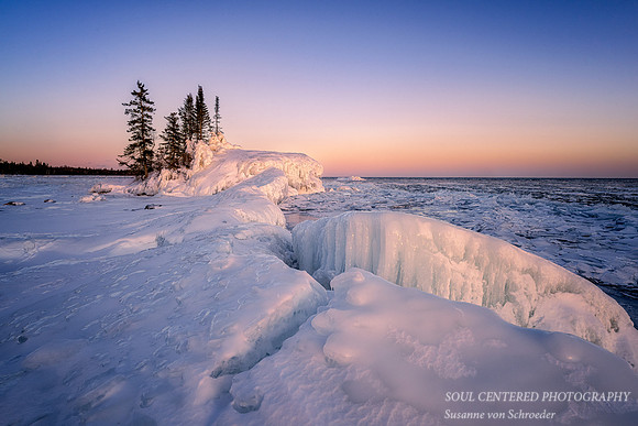 Blue Hour at the "Tombolo" with ice, March '22