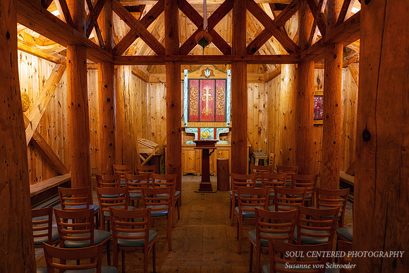 Stavkirke, interior 1