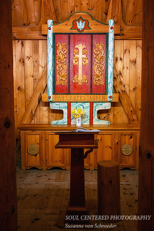 Stavkirke, interior 2