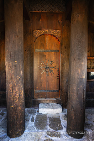 Stavkirke, door