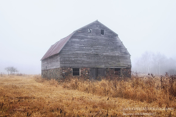 Barn on H, fog