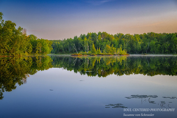 Sunrise mood at Audie Lake, mid August '22 2