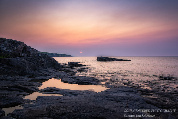 Sunrise at Temperance River State park 1
