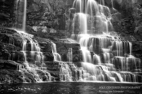 Gooseberry Middle falls, black & white