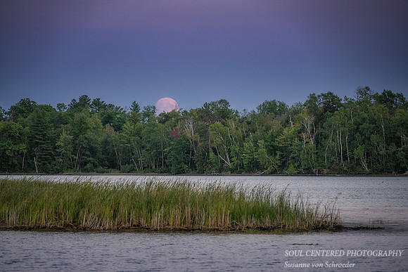 Super Blue full moon rising, Aug. '23
