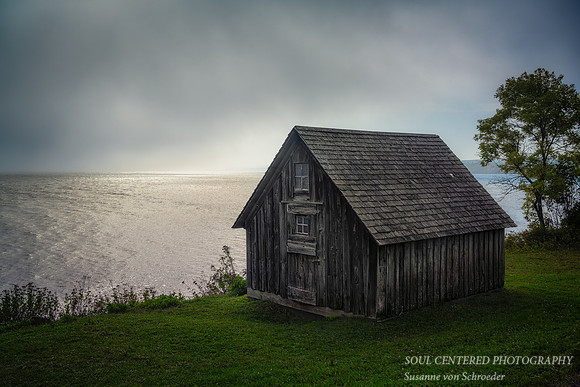 Fishing shack at Stoney Point