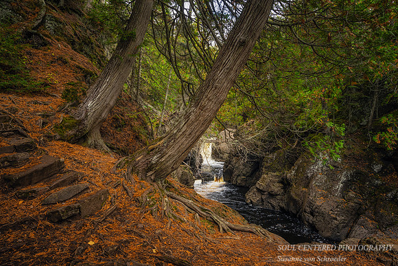 Steps, Cascade river