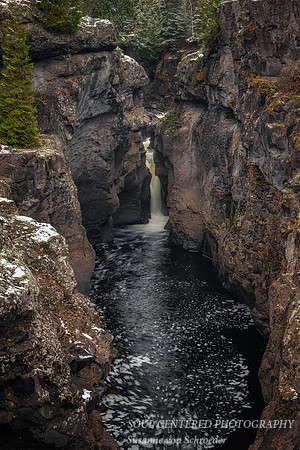 Temperance River gorge 1, early Nov. 2021