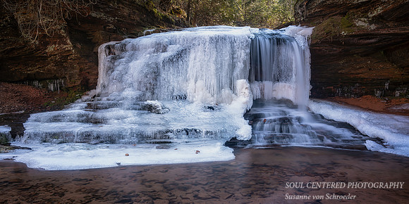 Lost Creek Falls, with ice, Febr. '24, panorama