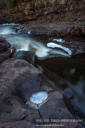 Early ice at the Temperance River, up close 1