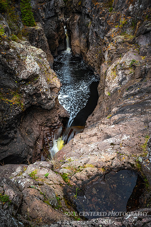 Temperance River gorge with puddle, 2021