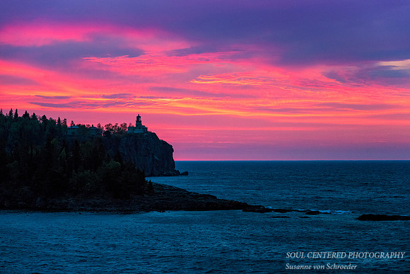 Split Rock Lighthouse, sunrise colors