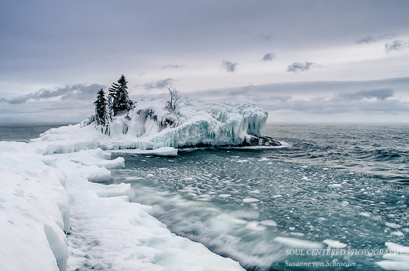 Hollow Rock with floating ice 2, Jan.'14