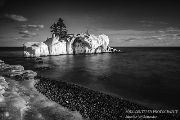 Hollow Rock in black & white 2