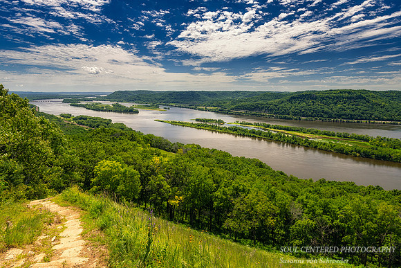 View of the Mississippi river from Brady's Bluff