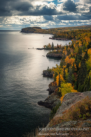 Autumn scene at Tettegouche State park 2
