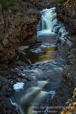 Temperance River gorge with early ice 2