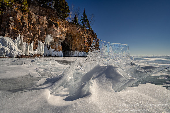 Arch near Tettegouche State park  with ice