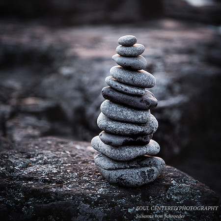 Rock cairn, square