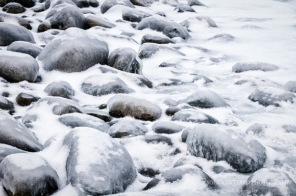 Glazed rocks