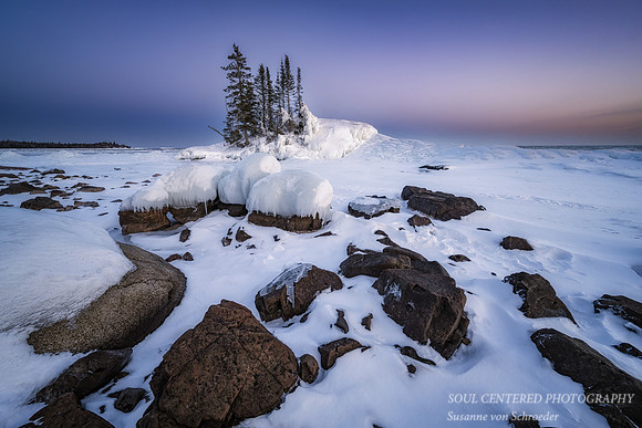 Blue Hour at the "Tombolo" with ice & rocks, March '22