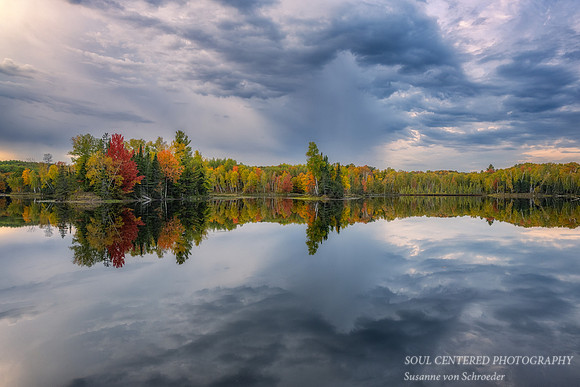 Fall colors, Audie Lake - perfect reflections 1, 10.2.'22