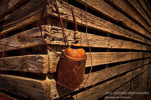 Old oil can