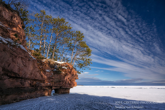 Lake Superior ice, Red cliffs, Washburn, Jan. '25 3