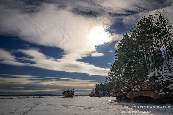 Lake Superior ice, Red cliffs, Washburn, Jan. '25 5