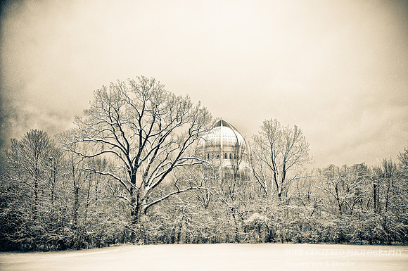 Bahai Temple, mono