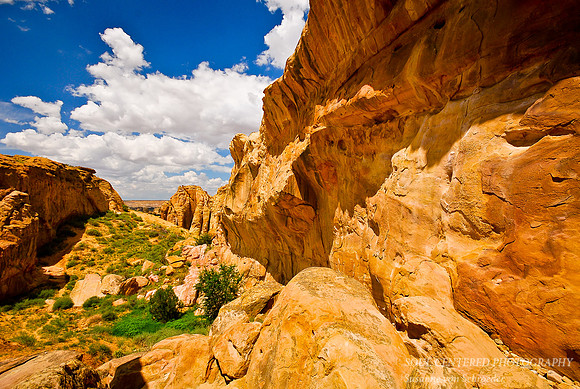 Acoma pueblo - rock wall