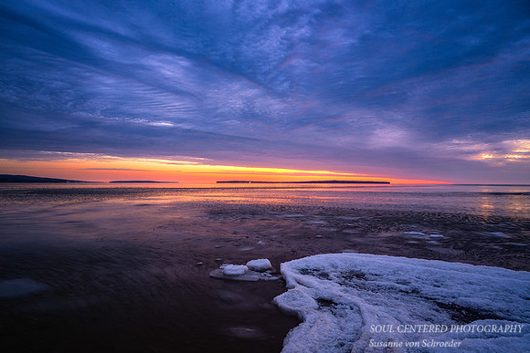 Lake Superior sunrise, Friendly Valley beach 1, Febr. '24