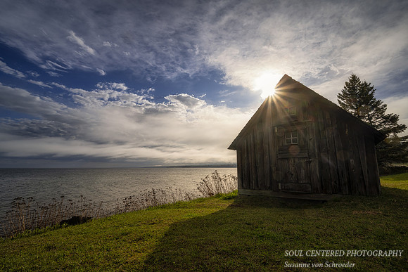 Fishing shack at Stoney Point