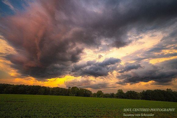 Thunderstorm clouds at sunset, Sept. 2.'22 1